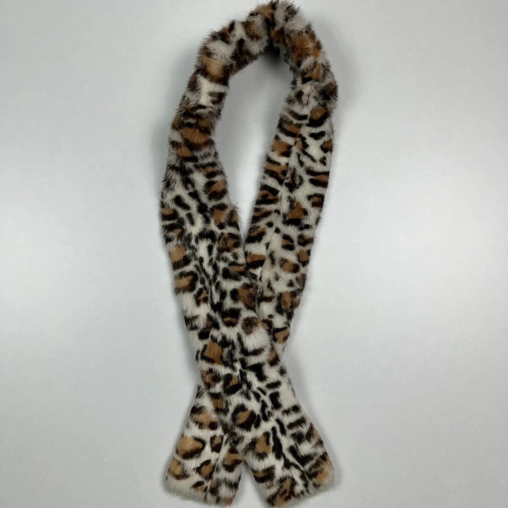 Cachecol em pelo tigre