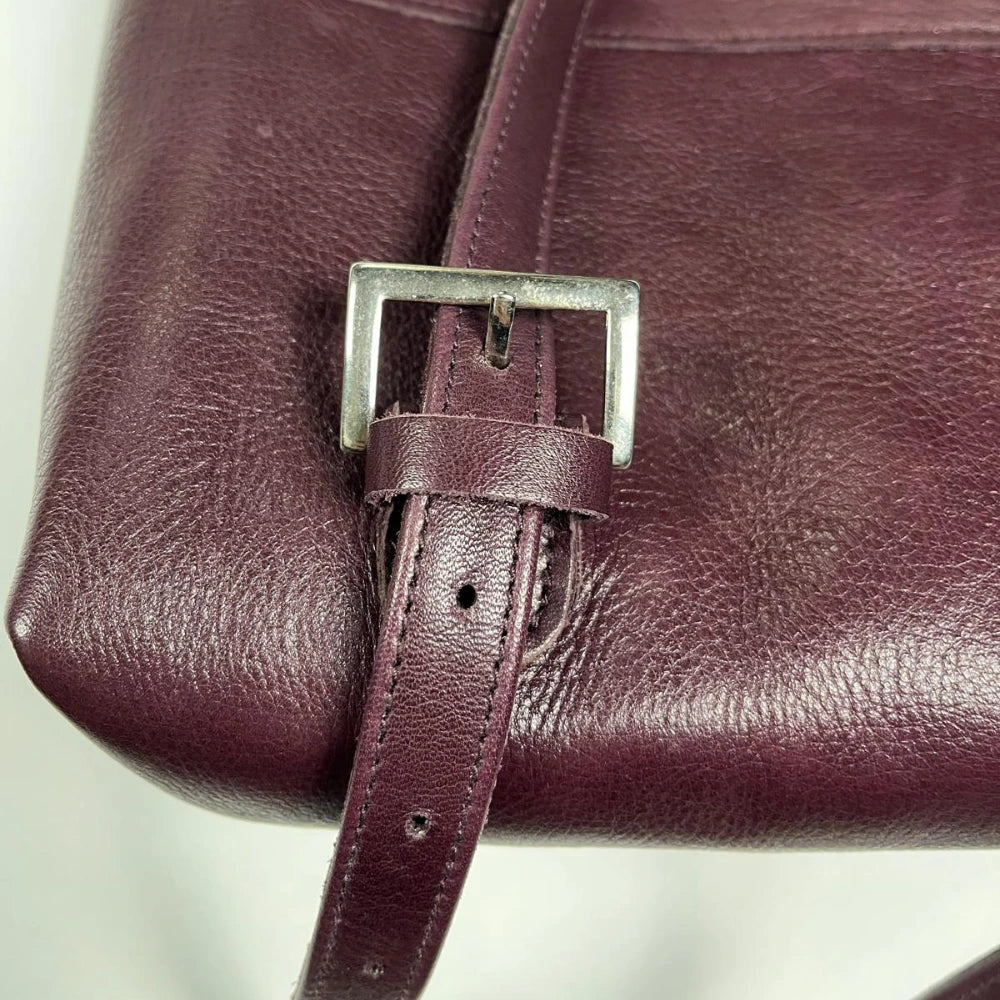 Carteira em Pele Carminio